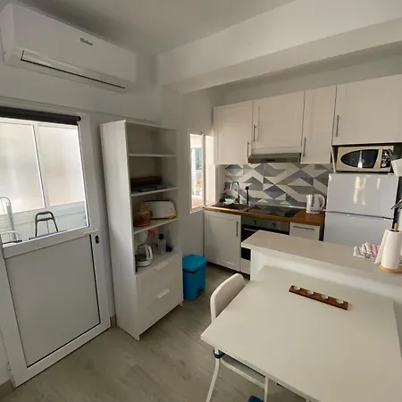 ¡a Un Paso De Peatonal Del Balcon De Europa! Appartement *